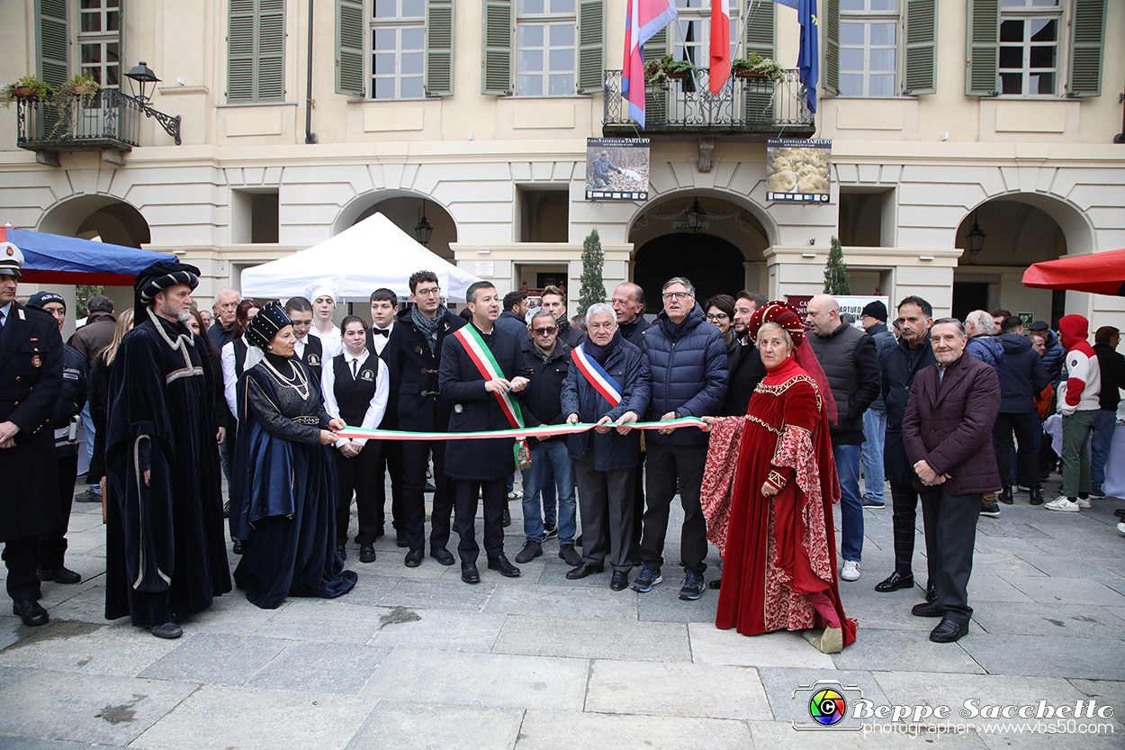VBS_6866 - Fiera dei Santi - 12.ma Fiera Nazionale del Tartufo.jpg